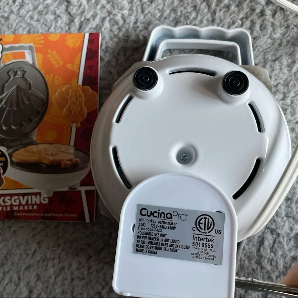 CucinaPro Mini Waffle Maker Thanksgiving Turkey-Shaped Holiday Party‎ NEW in Box